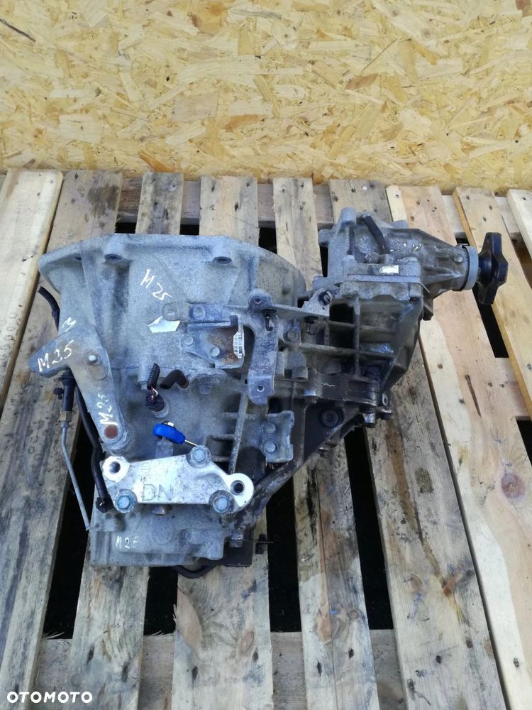 Nissan Qashqai skrzynia biegów JG71 + reduktor 6-biegowa 2.0 Diesel 150KM - 4