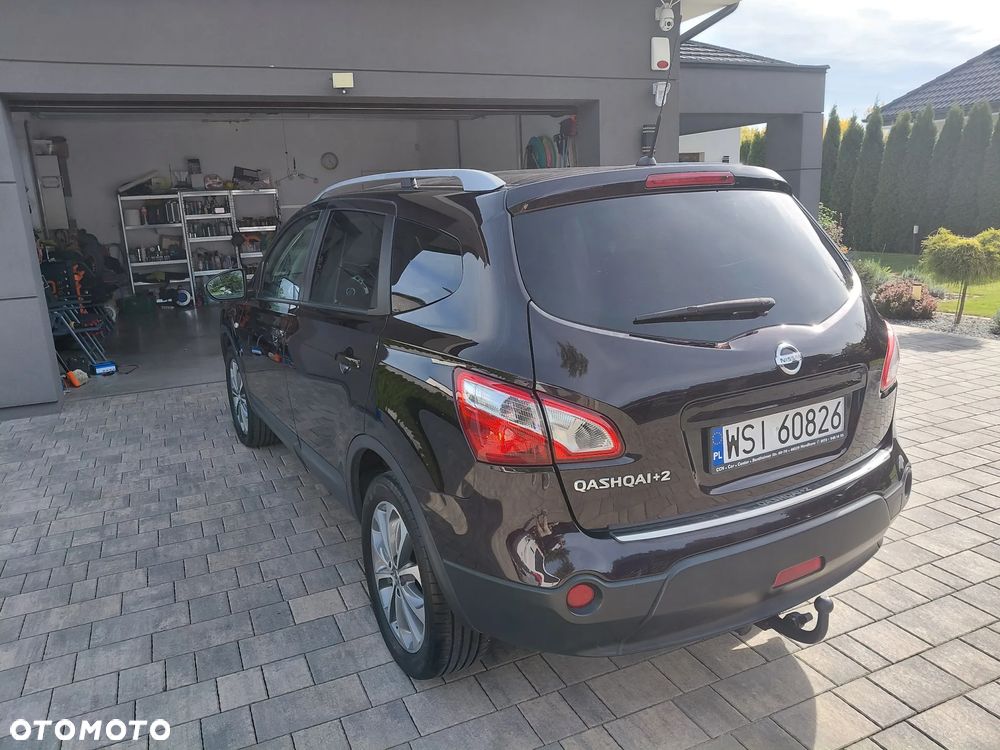 Nissan Qashqai+2 - 12