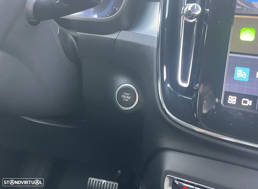 Volvo XC 40 2.0 B3 Core - 23