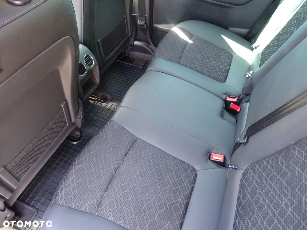 Peugeot 3008 1.2 PureTech Allure S&S - 10