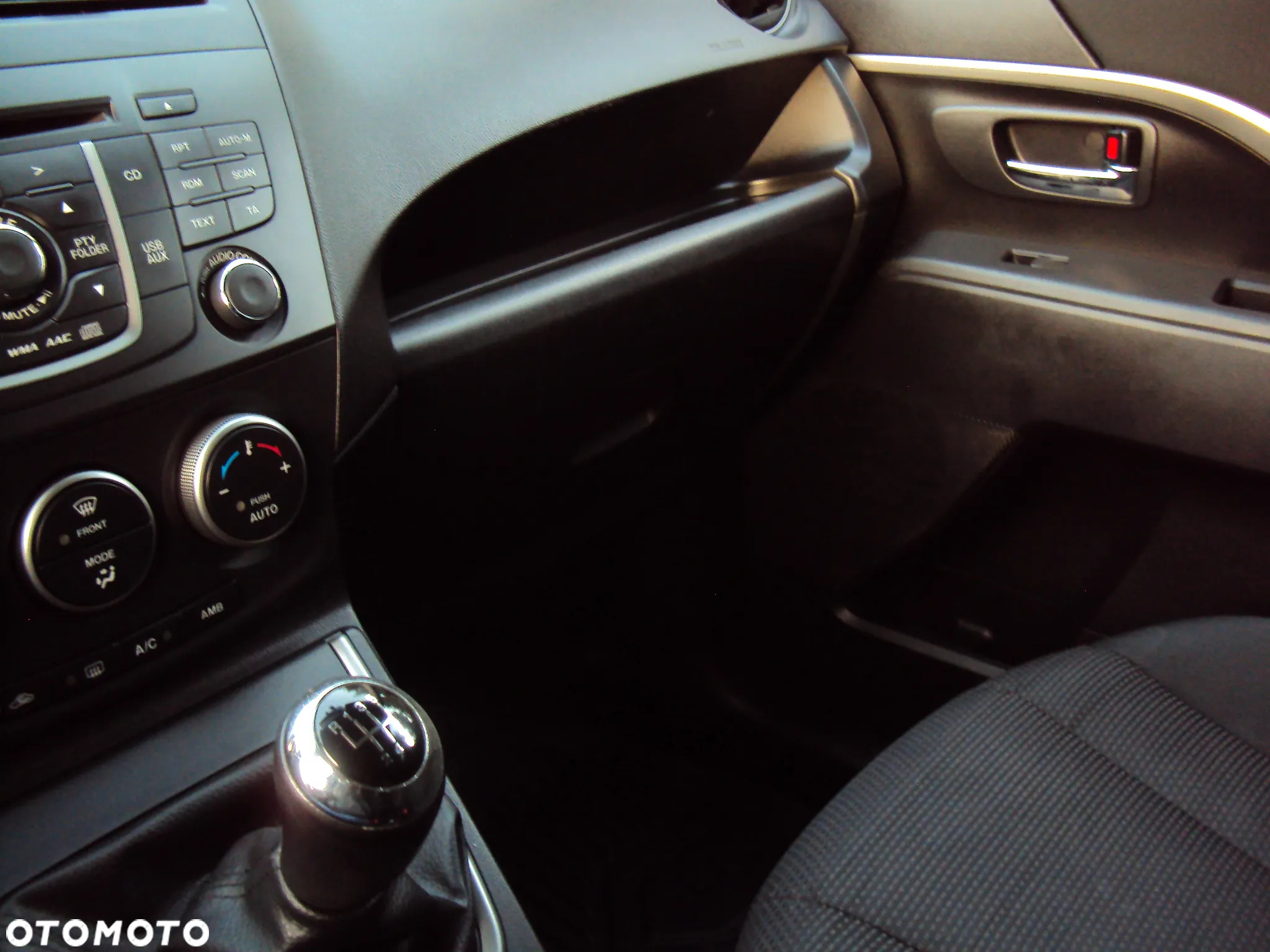 Mazda 5 2.0 MZR-DISI i-stop Sports-Line - 16