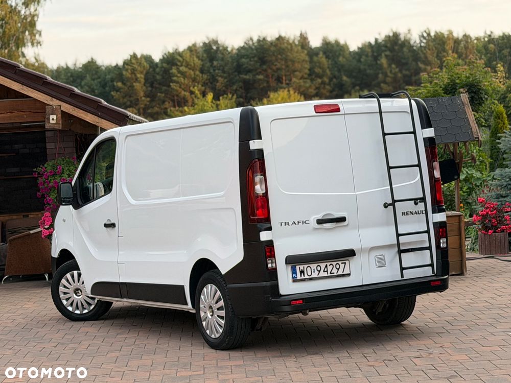 Renault Trafic - 16
