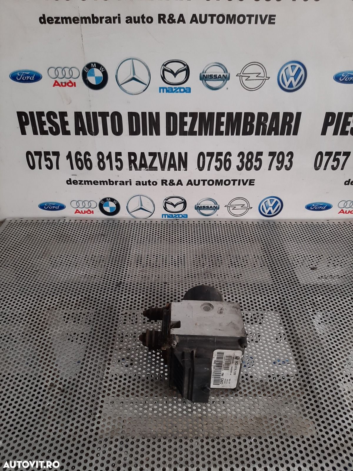 Modul Pompa Unitate ABS Vw Passat B6 An 2005-2006-2007-2008-2009-2010-2011 Volan Stanga Cod 3C Vand - 1