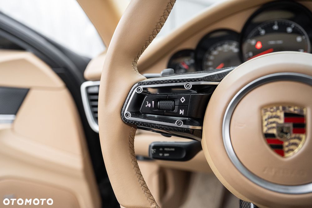 Porsche Panamera 4 PDK Platinum Edition - 20