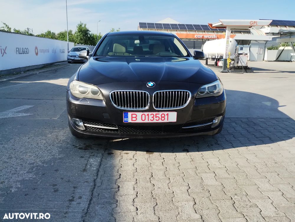BMW 5 Series 2011 — imagine 7