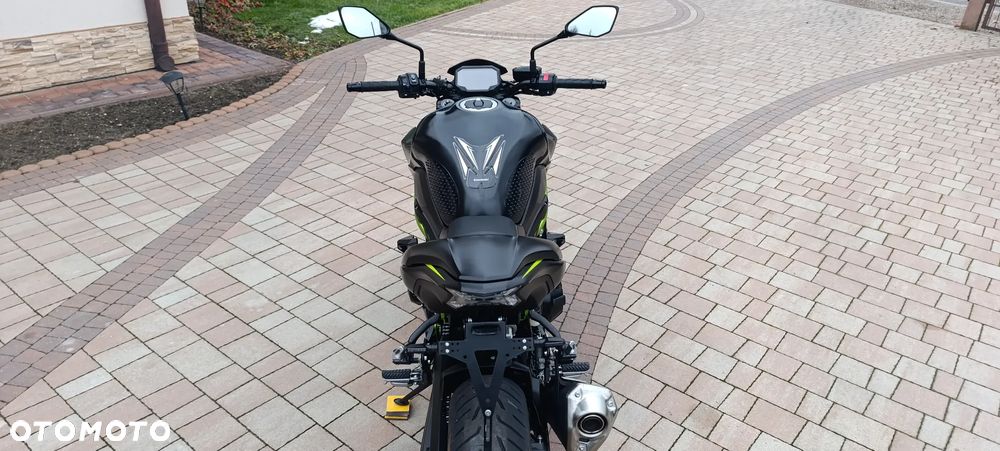 Kawasaki Z 900 - 8