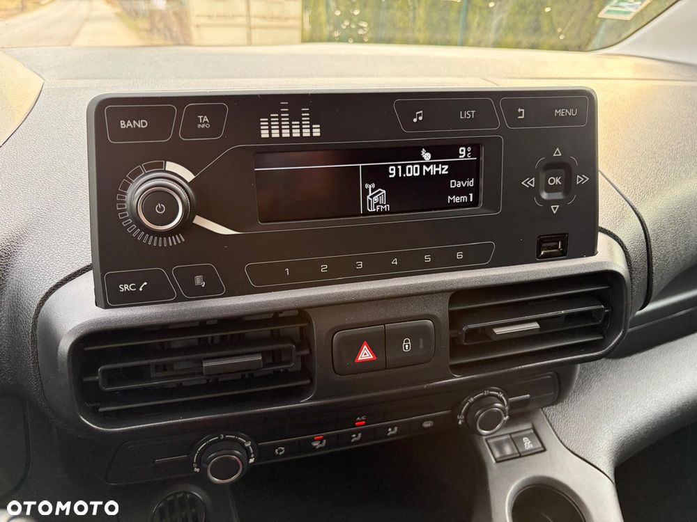 Peugeot PARTNER - 21