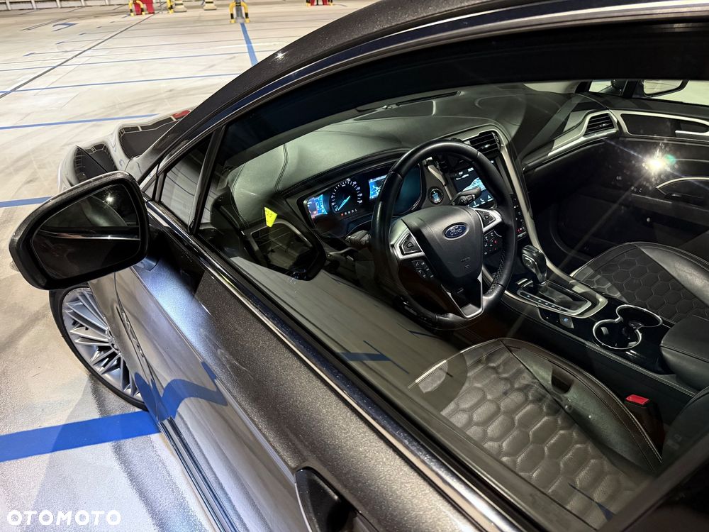 Ford Mondeo 2.0 Hybrid Vignale - 6