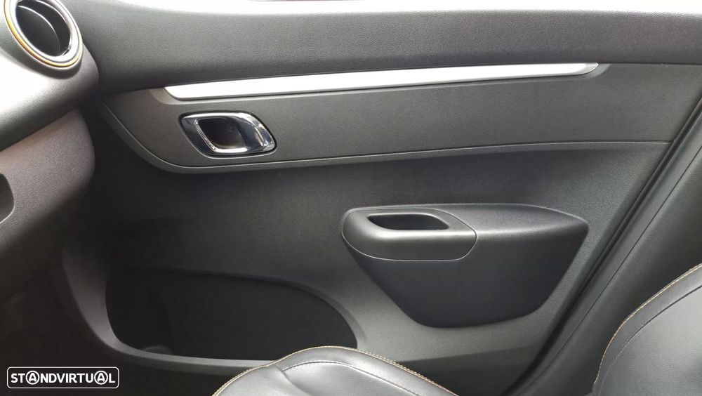 Dacia Spring Comfort Plus - 25