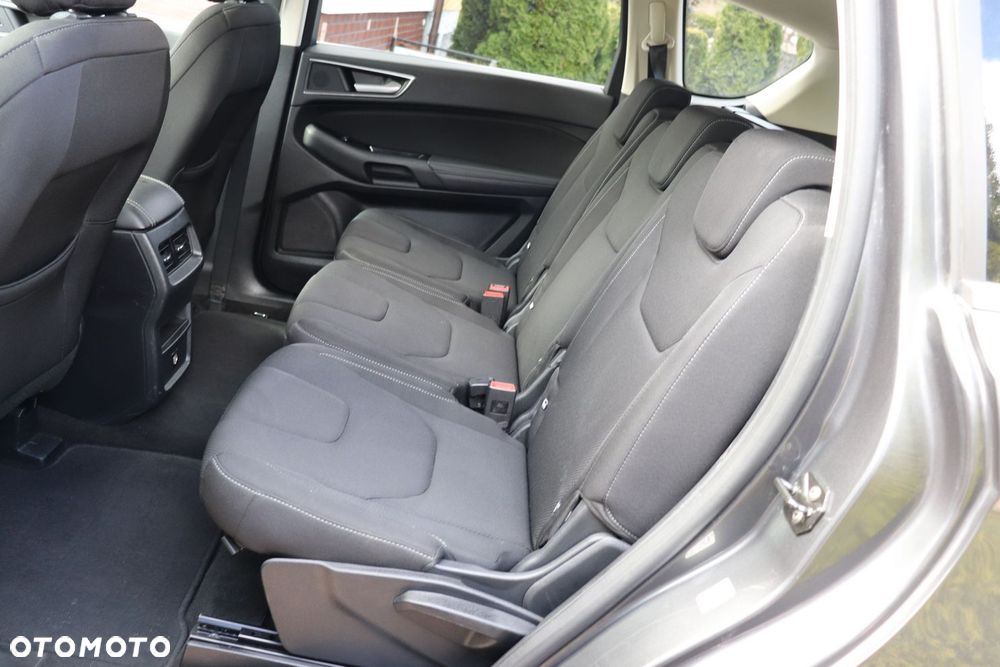 Ford S-Max - 21