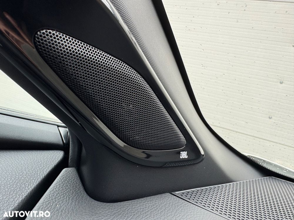 Toyota C-HR 1.8 HSD 122 CP 4x2 CVT C-lassy bi-tone - 9