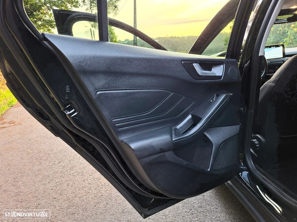 Ford Focus SW 1.5 TDCi EcoBlue Titanium - 23
