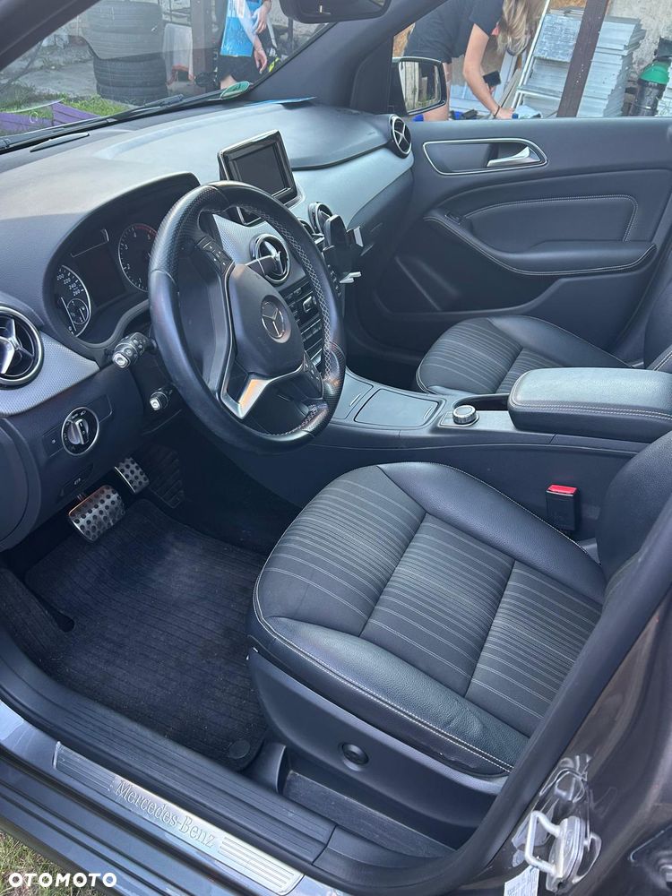 Mercedes-Benz Klasa B 200 CDI (BlueEFFICIENCY) 7G-DCT - 11
