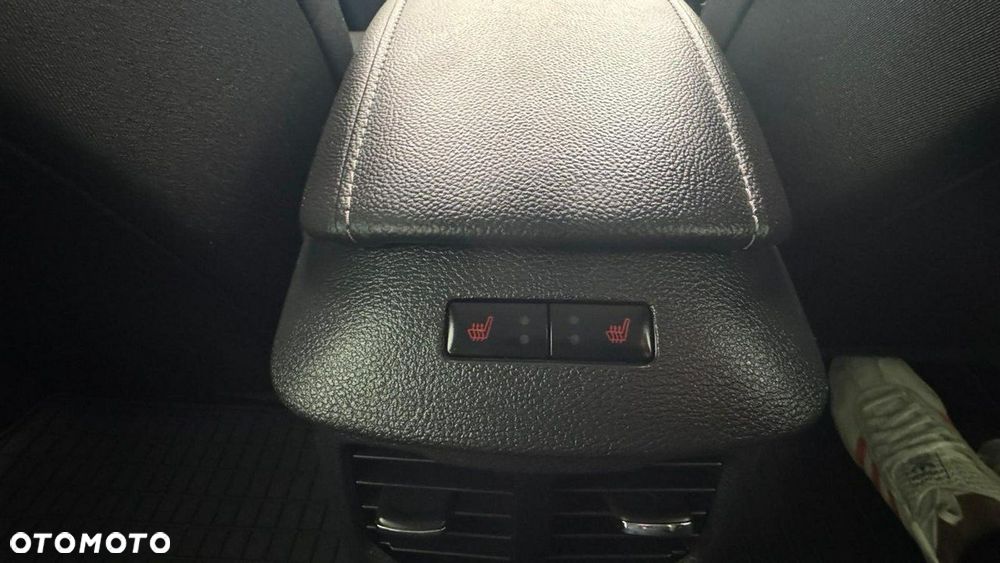 Ford Mondeo - 17