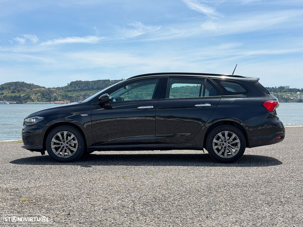 Fiat Tipo Station Wagon 1.3 M-Jet Lounge Tech - 15