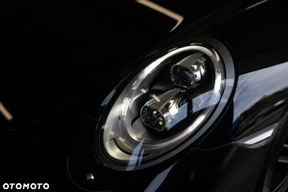 Porsche 911 Carrera 4 Cabriolet PDK - 13