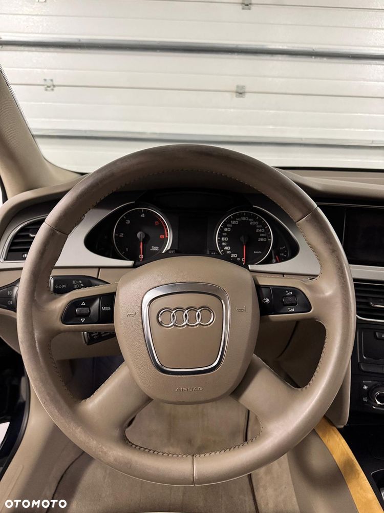Audi A4 Limousine 2.0 TDI - 14