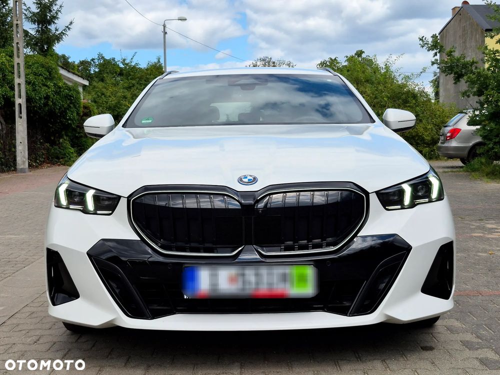 BMW 530E 2024 photo 4