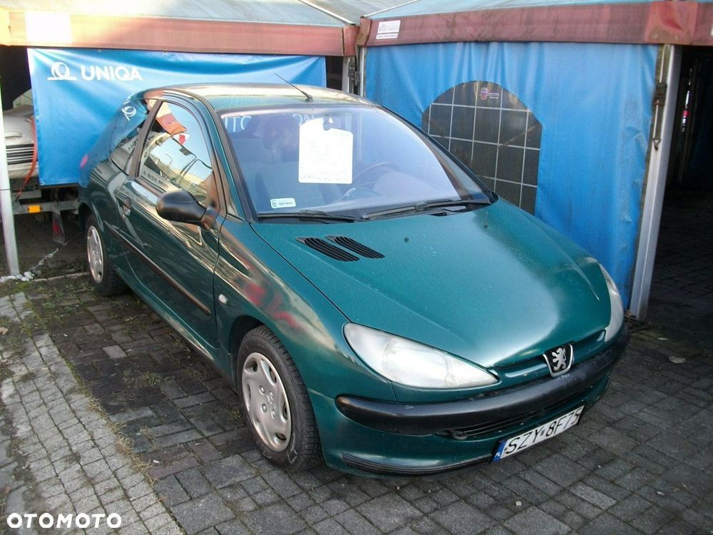 Peugeot 206 - 1
