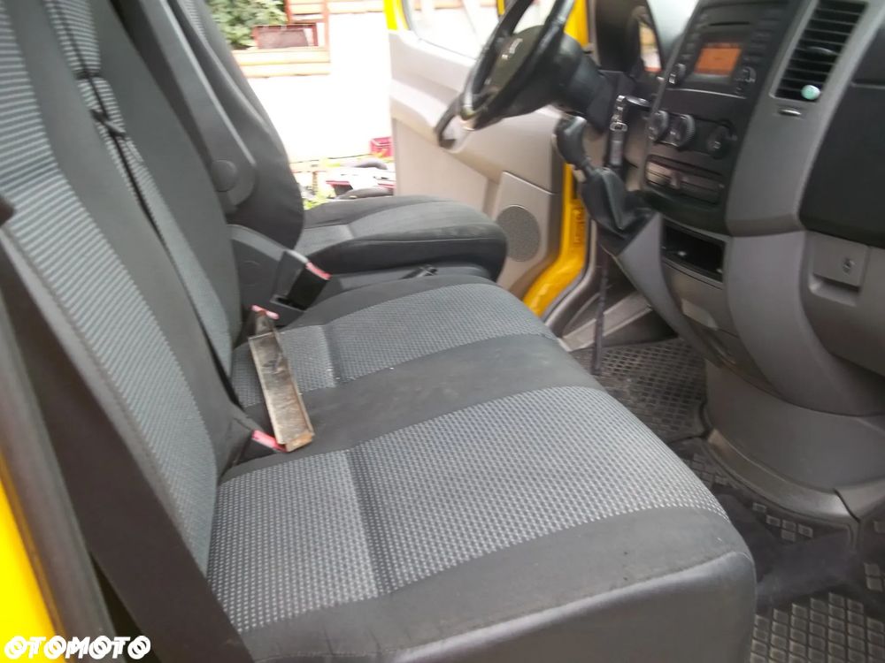 Mercedes-Benz SPRINTER - 15