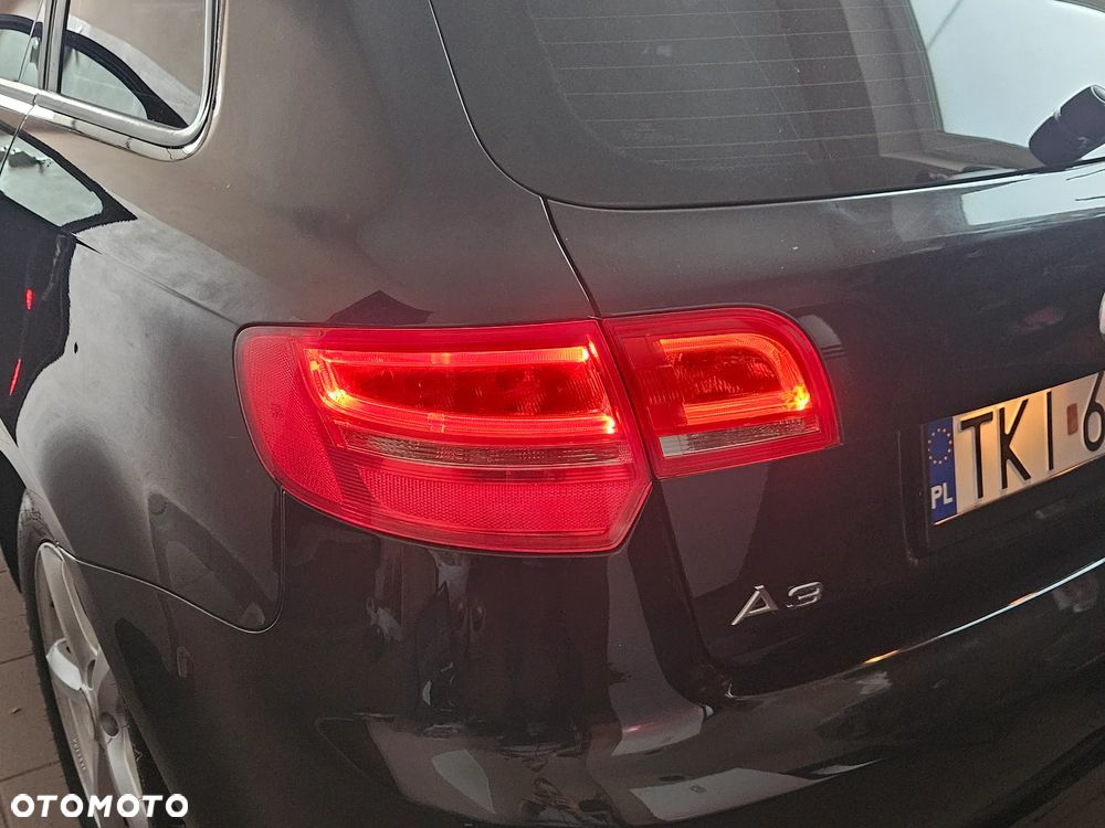 Audi A3 Sportback 2.0 TDI DPF quattro Attraction - 25