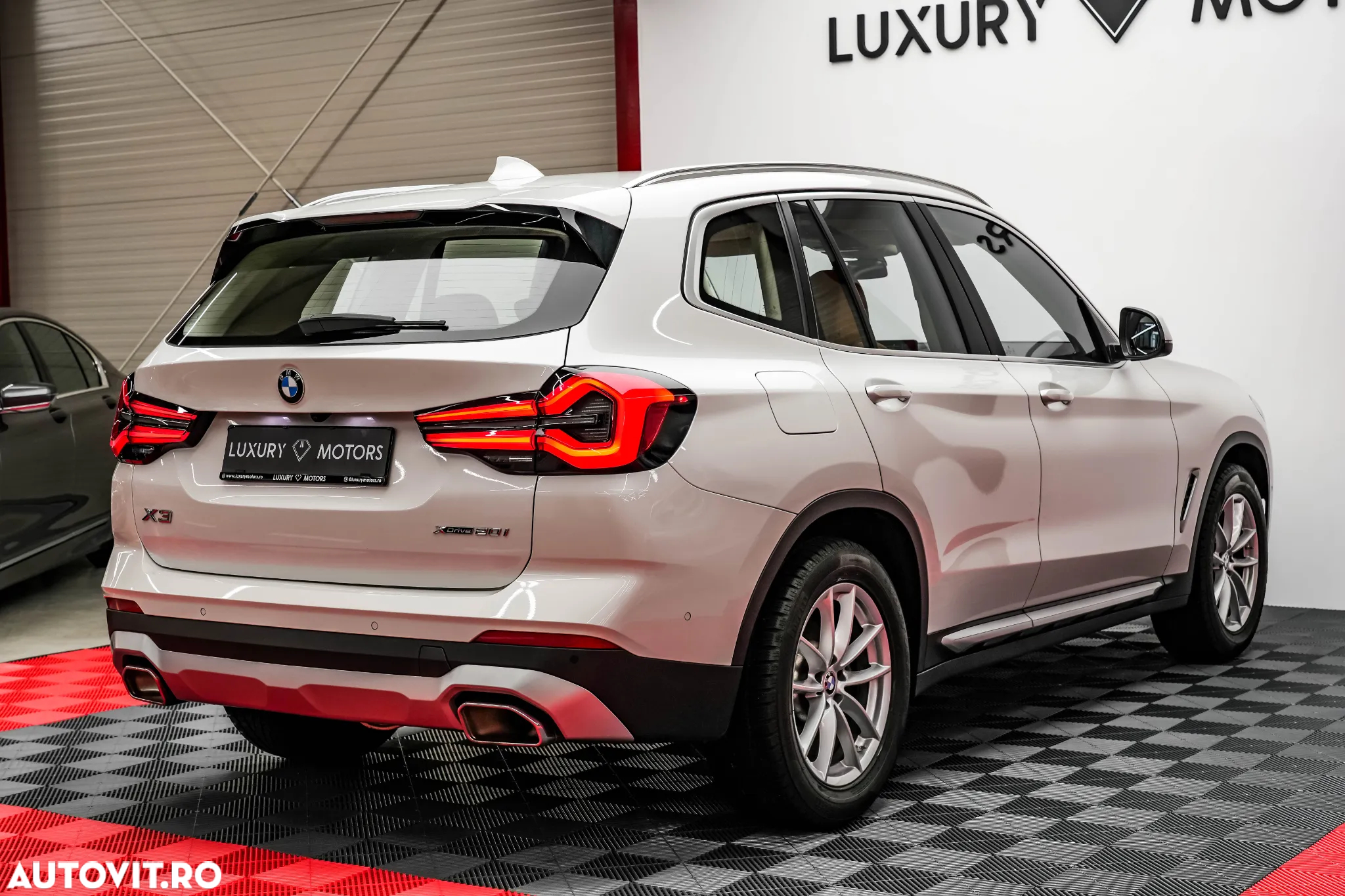 BMW X3 xDrive20i AT xLine - 22