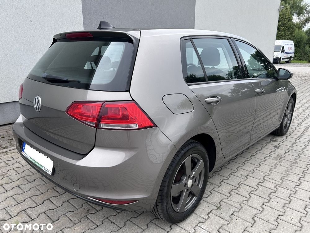 Volkswagen Golf 1.6 TDI Trendline - 8