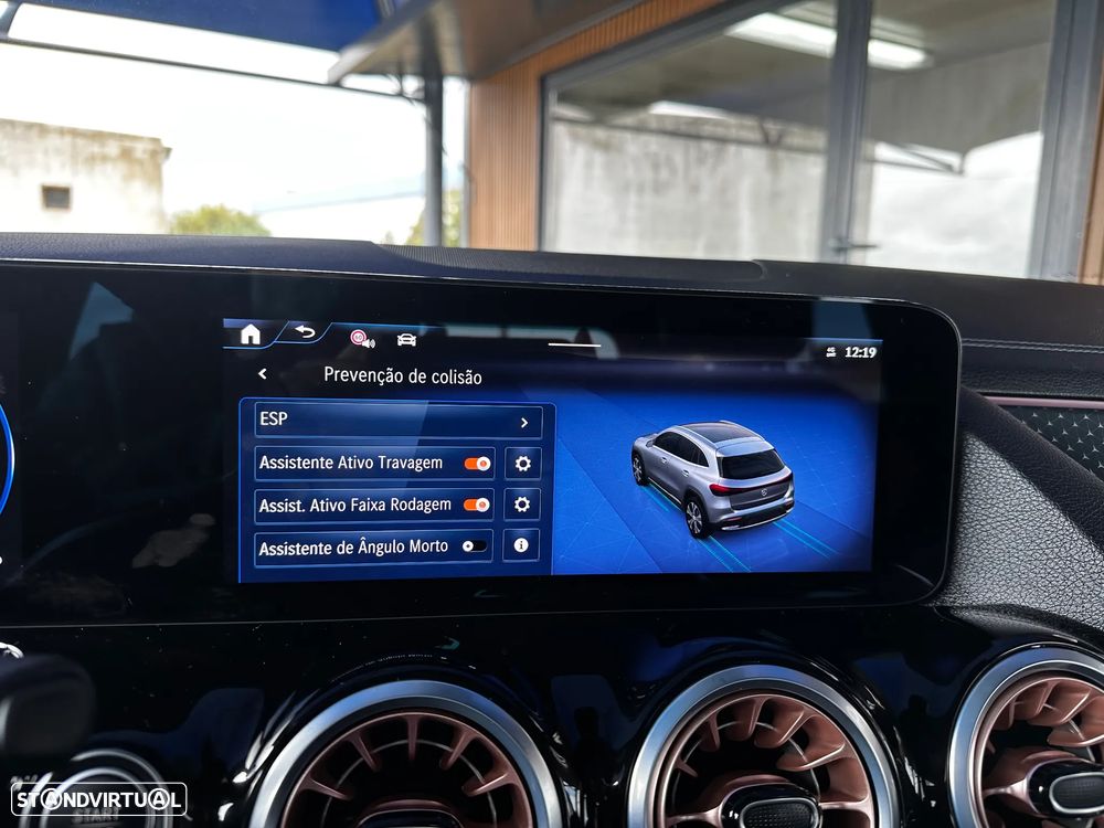 Mercedes-Benz EQA 300 4Matic Electric Art - 40