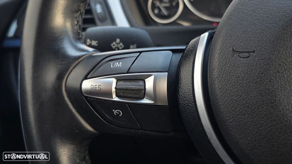 BMW 320 d Auto Pack M - 29