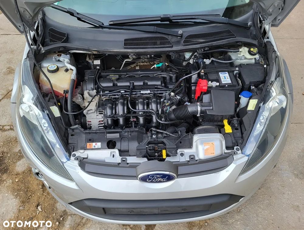 Ford Focus 1.6 Ambiente EU5 - 13