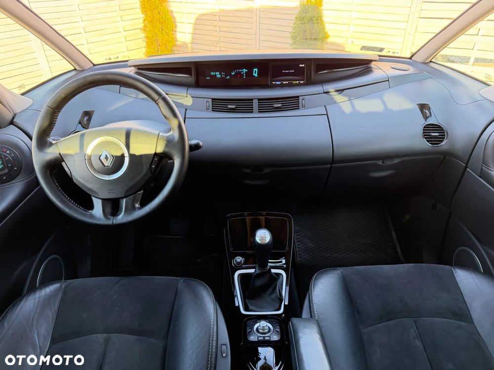 Renault Espace 2.0 dCi Initiale - 9