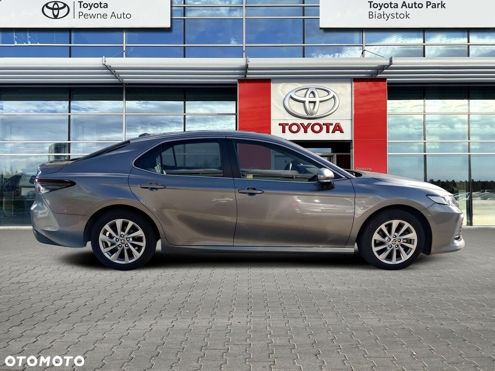 Toyota Camry 2.5 Hybrid Comfort CVT - 6