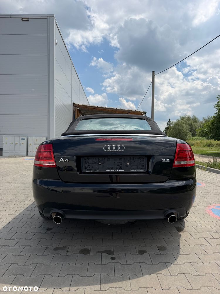 Audi A4 Cabrio 3.2 FSI Multitronic - 14