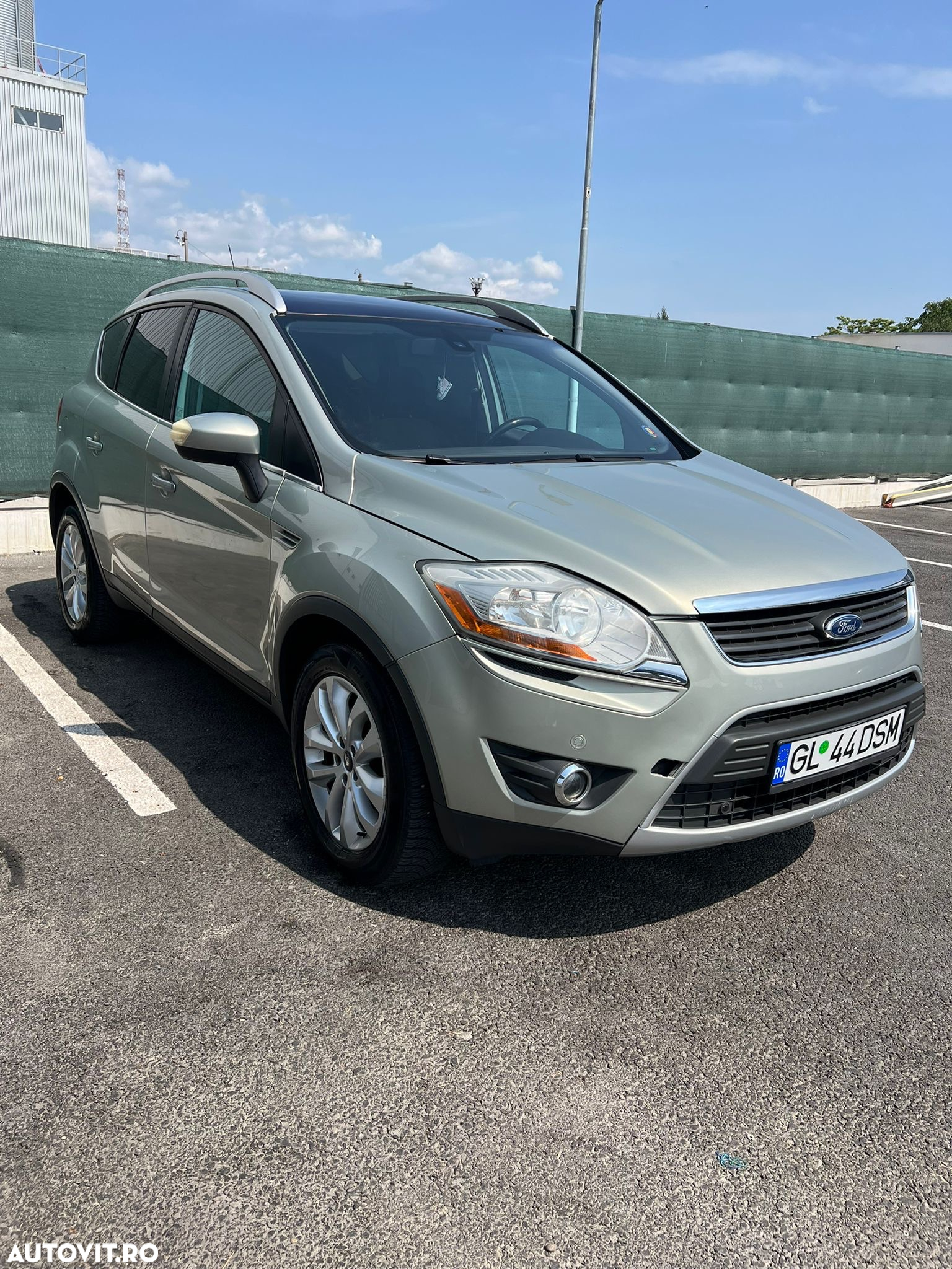 Ford Kuga - 2
