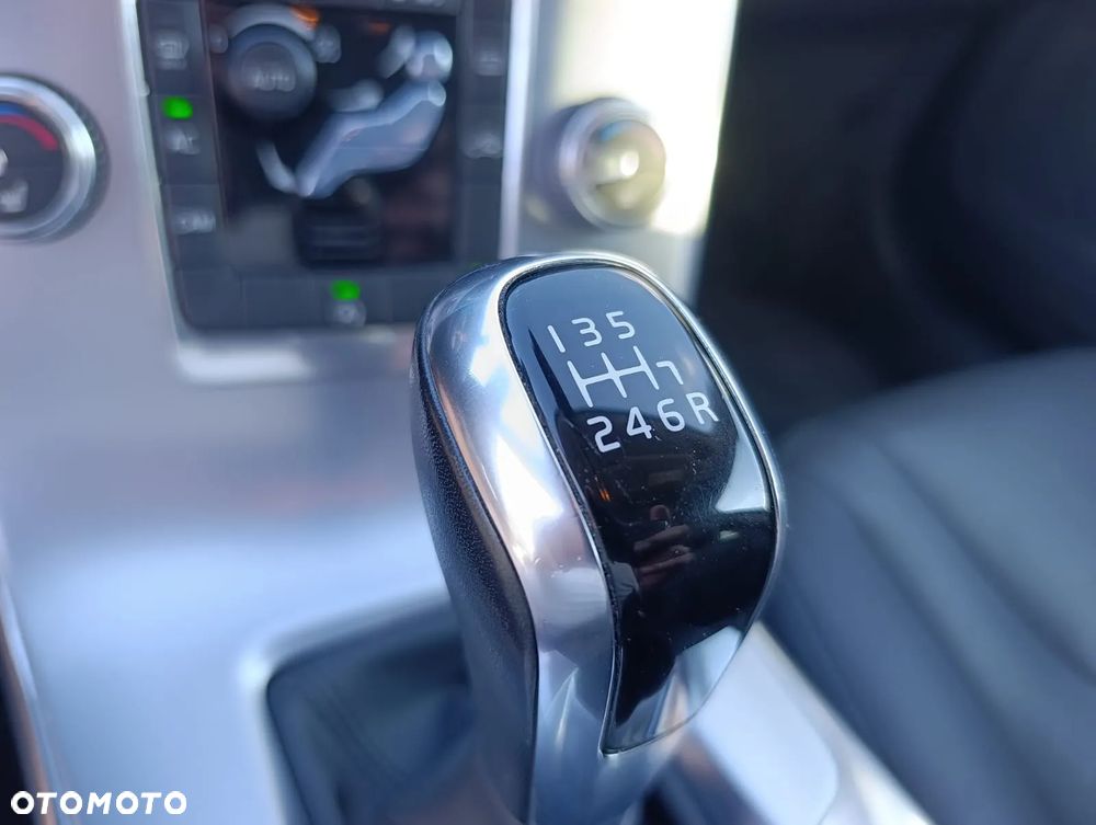 Volvo V60 T3 Summum - 20