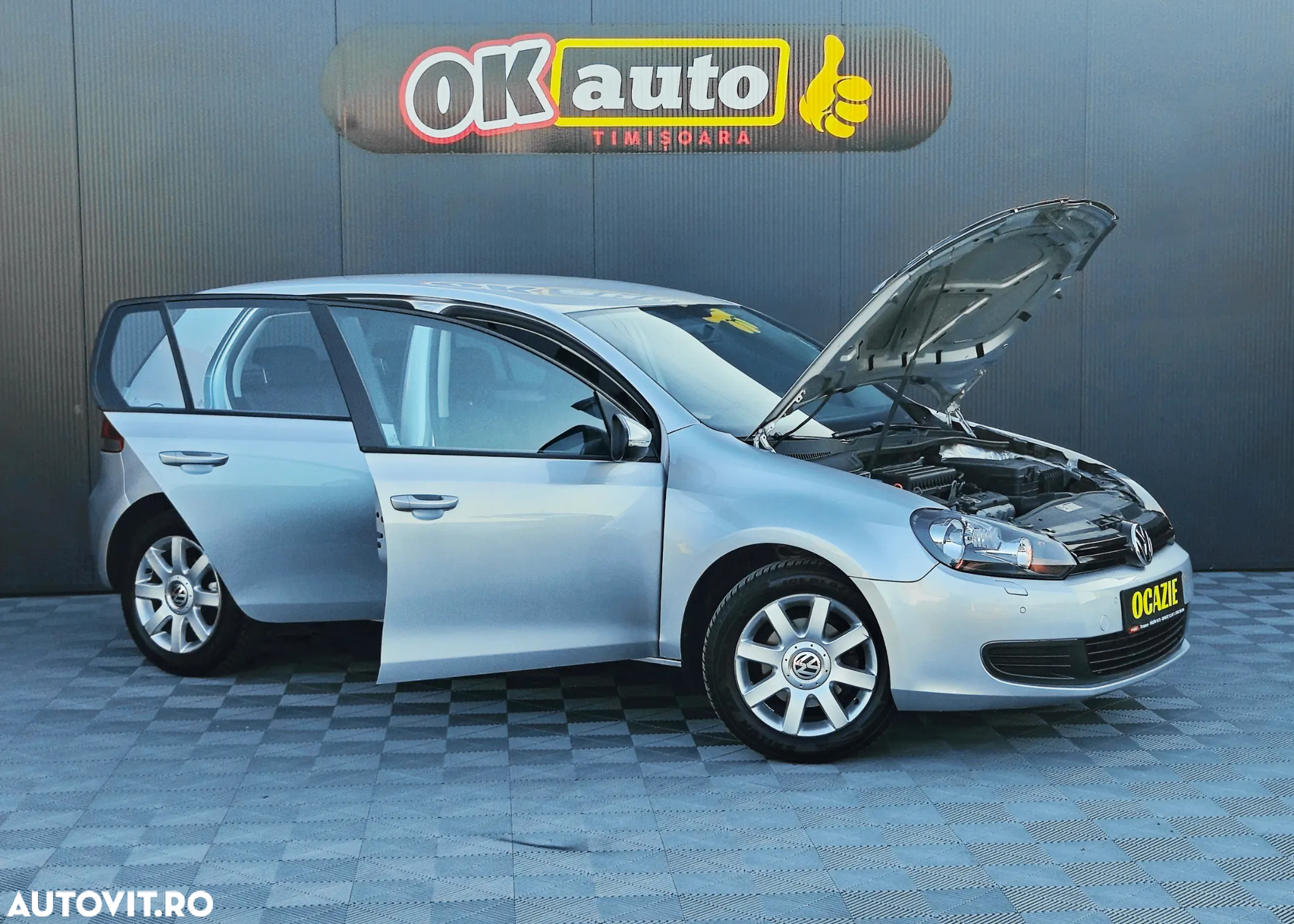 Volkswagen Golf - 27