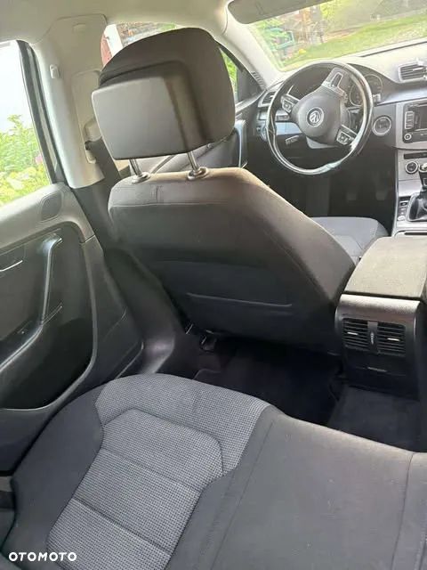 Volkswagen Passat 2.0 TDI 4Mot Comfortline - 10