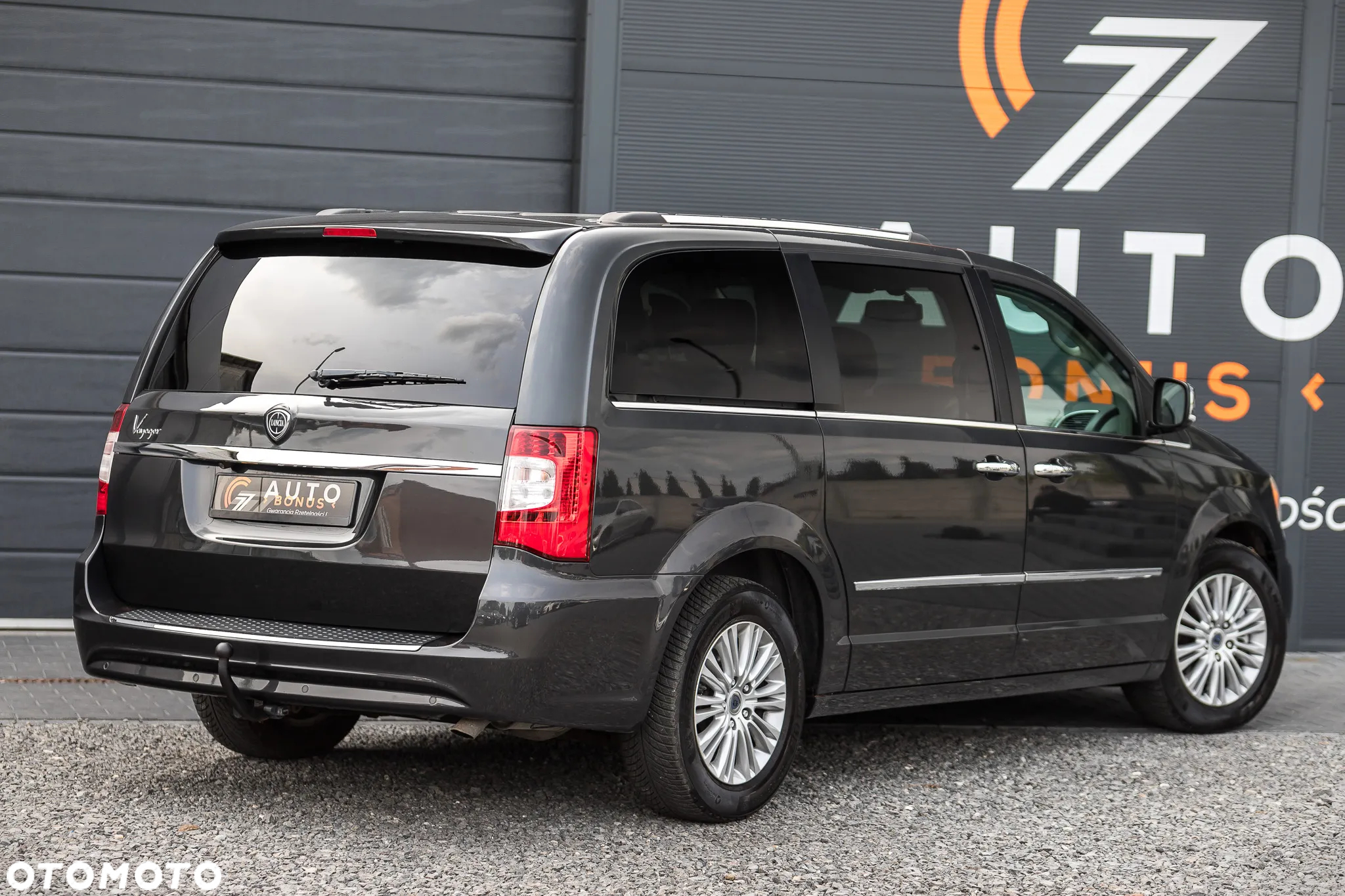 Lancia Voyager - 8