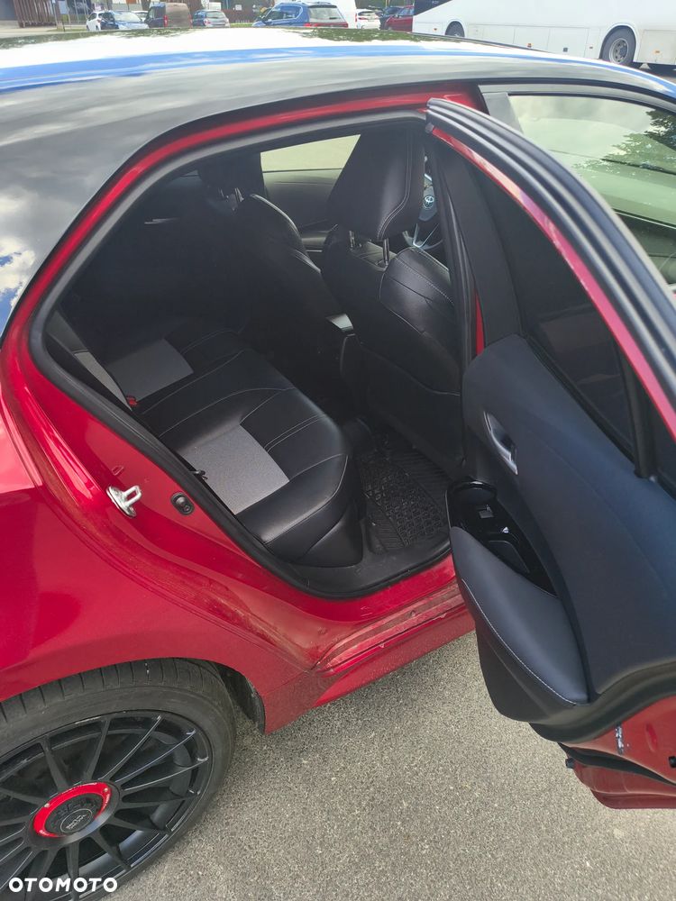 Toyota Corolla - 12