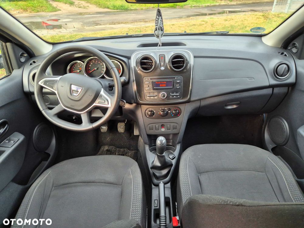 Dacia Sandero - 8