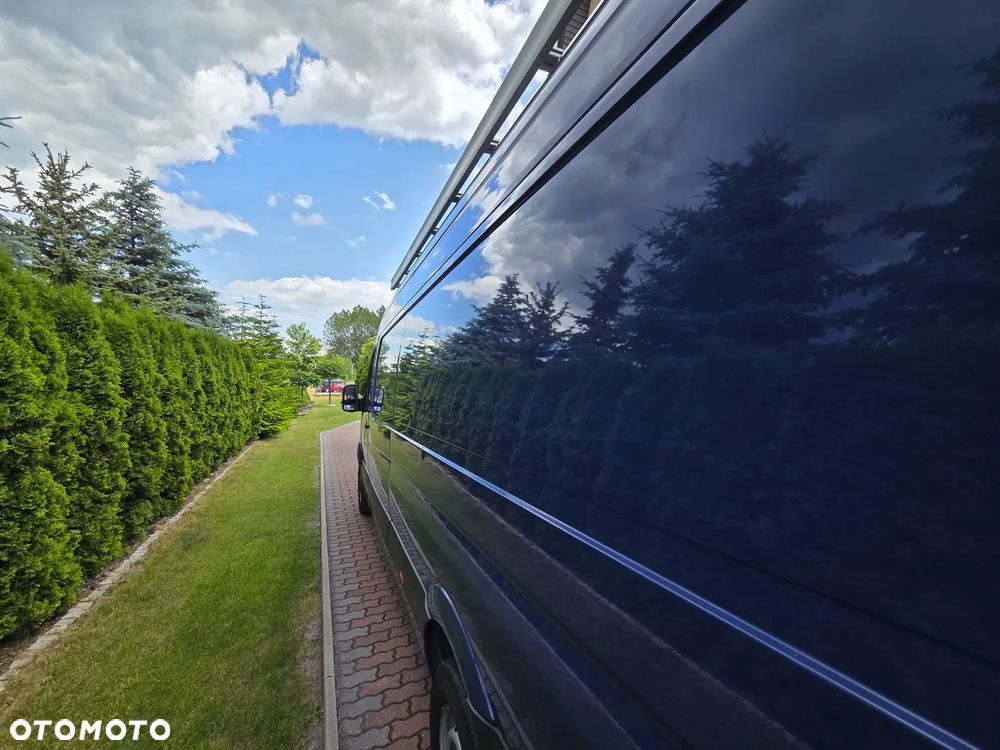 Mercedes-Benz Sprinter - 21