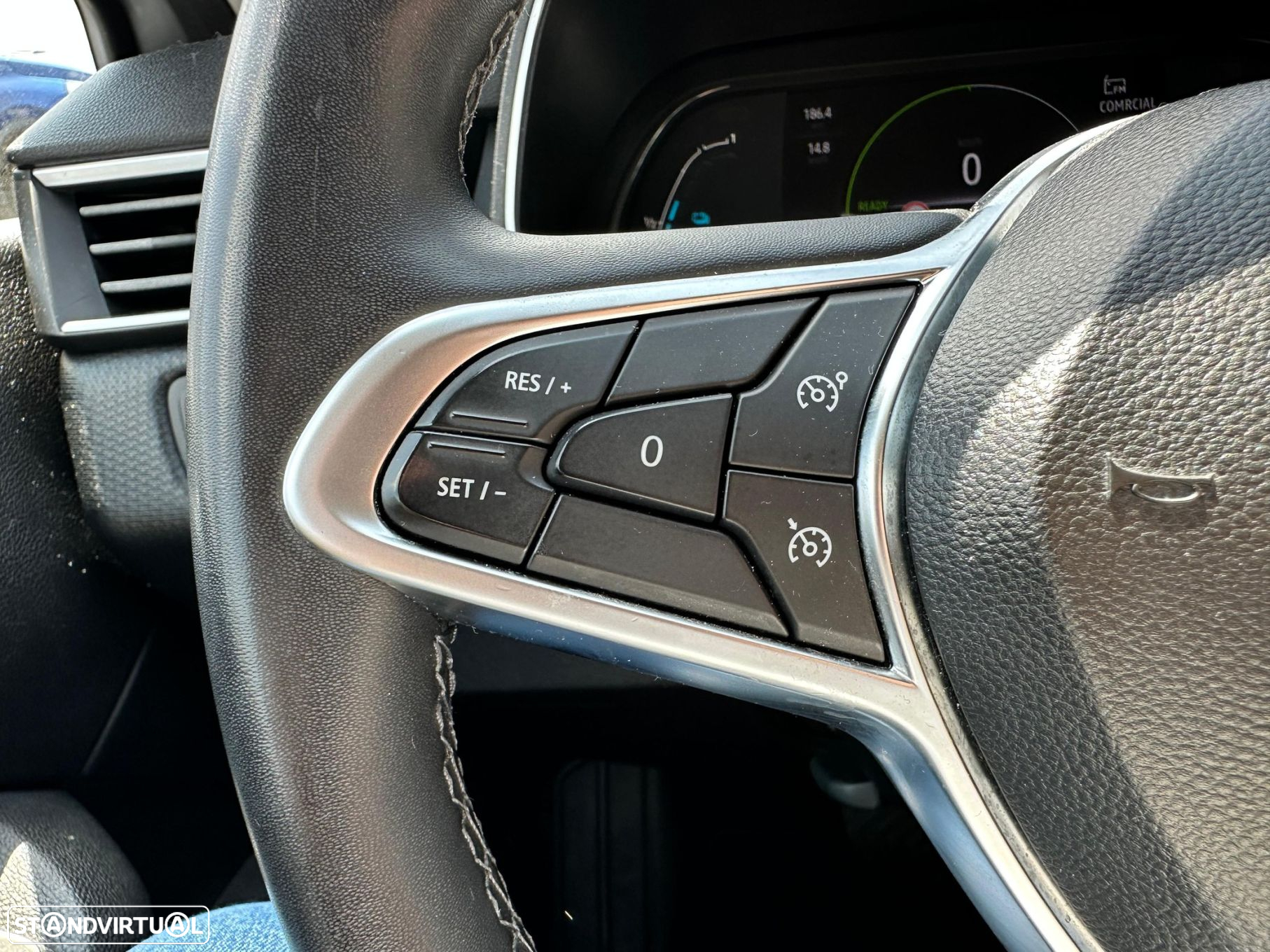 Renault Clio - 18