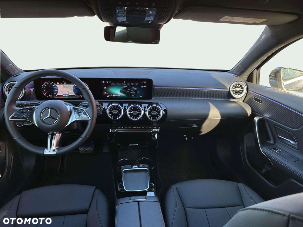 Mercedes-Benz Klasa A 250 e PHEV AMG Line 8G-DCT - 9
