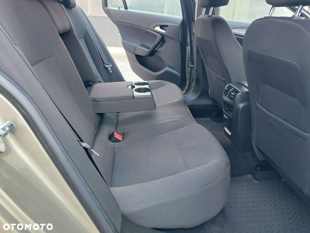 Opel Insignia - 9