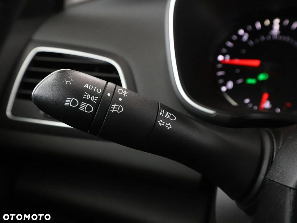 Renault Megane BLUE dCi 115 EDC BUSINESS EDITION - 34