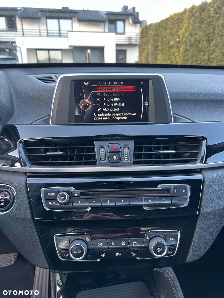 BMW X1 sDrive18d xLine - 10