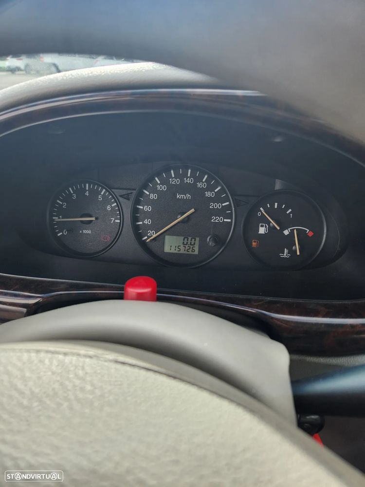 Ford Fiesta 1.25 Ghia - 11