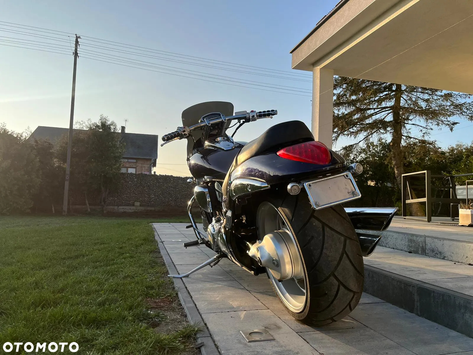 Suzuki Intruder - 5