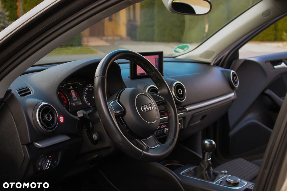 Audi A3 Sportback 1.4 TFSI Attraction - 31