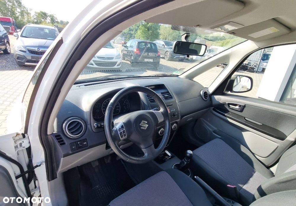 Suzuki SX4 - 6